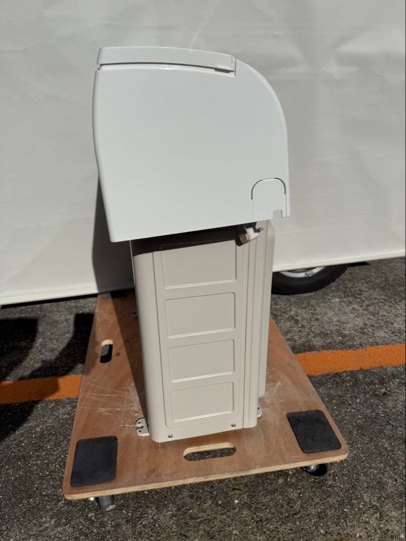 大阪府限定　アイリスオーヤマ　IUF-2224 2024年製　6畳　取付込み