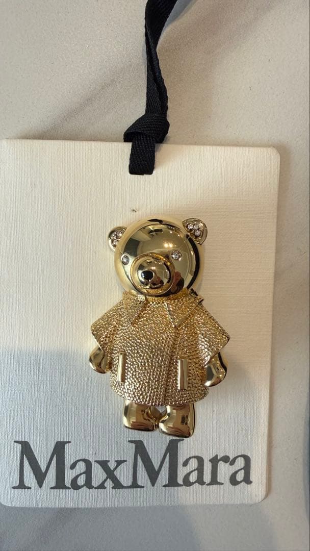 24aw Max Mara　 [シャイニー] メタル テディ ブローチ　ケープ