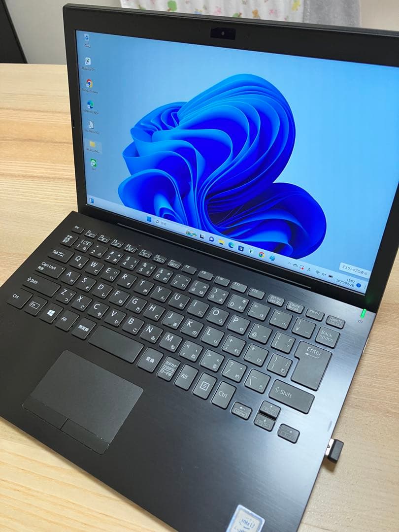 【薄型軽量】第8世代i5・高速SSD windows11 カメラ付ノートパソコン