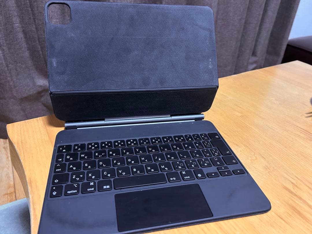 純正　Magic Keyboard 11インチ