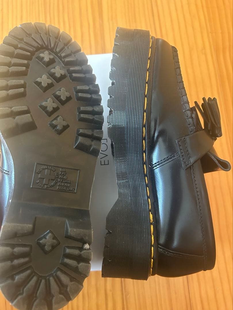 ドクターマーチン　エイドリアン　クアッド　UK6 タッセルローファー　ブラック