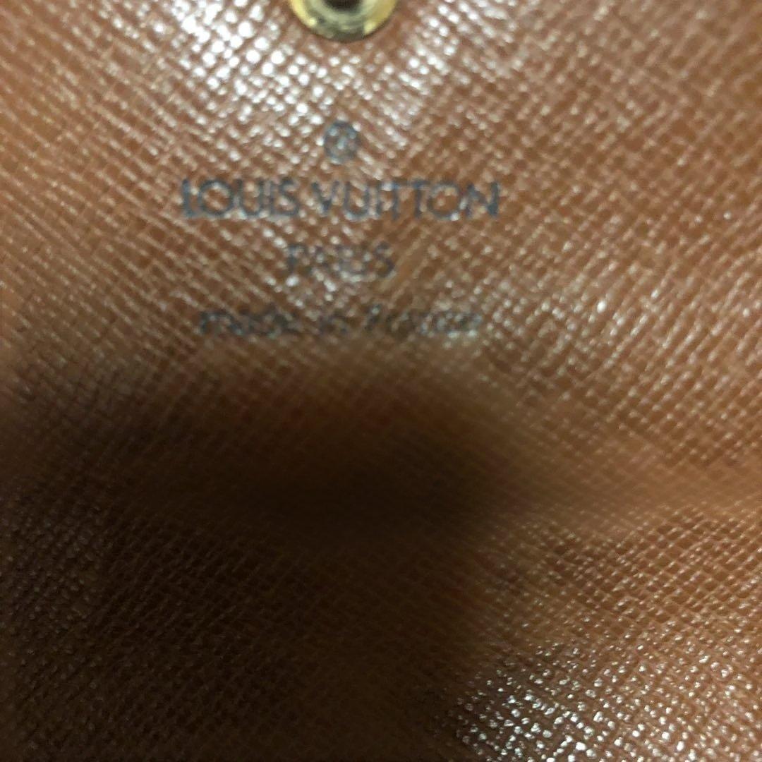 ルイ・ブィトングラフィックプリントレザー長財布