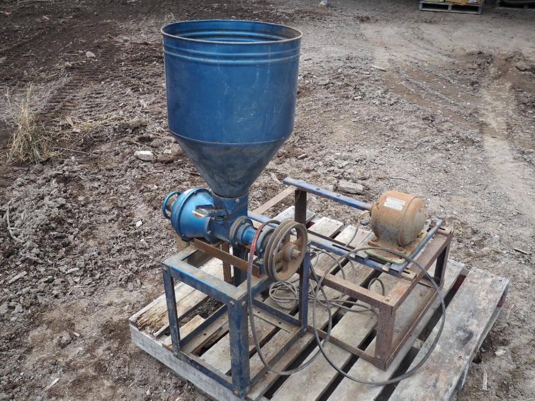 台座付き　製粉機　非食品にお使い下さい　20年もの