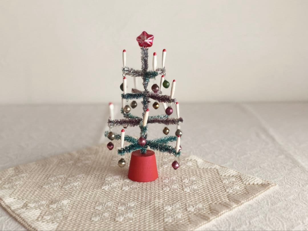 * vintage tree ✵* 星のツリートップのついた クリスマスツリー