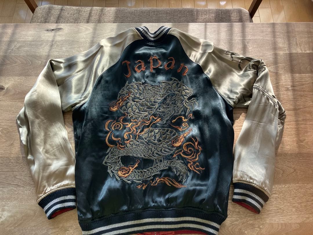 Avirex スカジャン ドラゴン刺繍