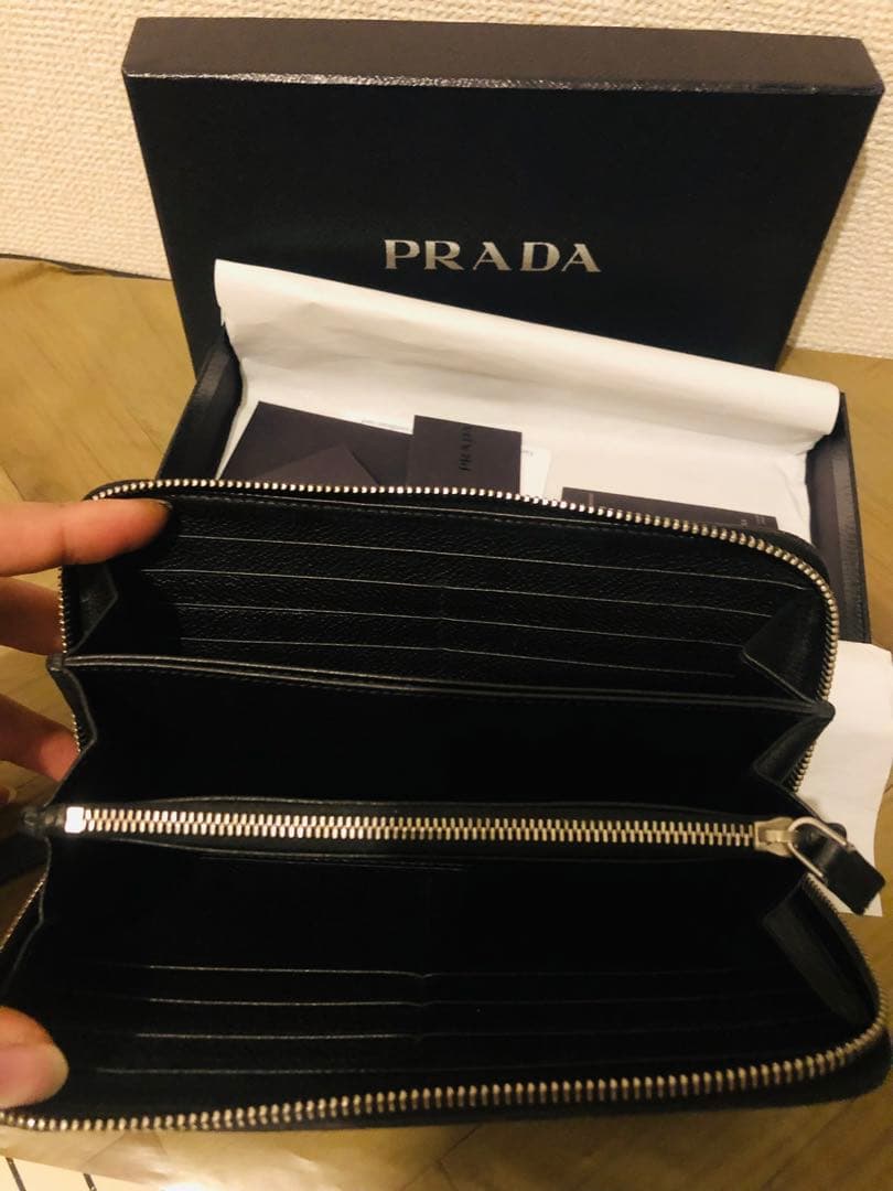 PRADA 長財布(ICチップ(RFID)搭載