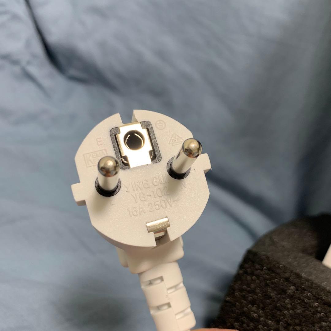 UMIVC 海外旅行用変圧器 降圧専用 ダウントランス 降圧トランス 降圧器