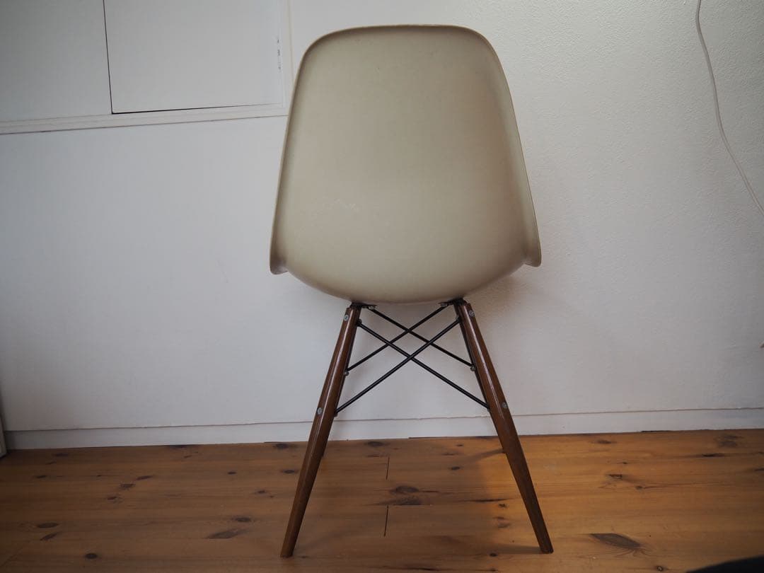 イームズ　シェルチェア