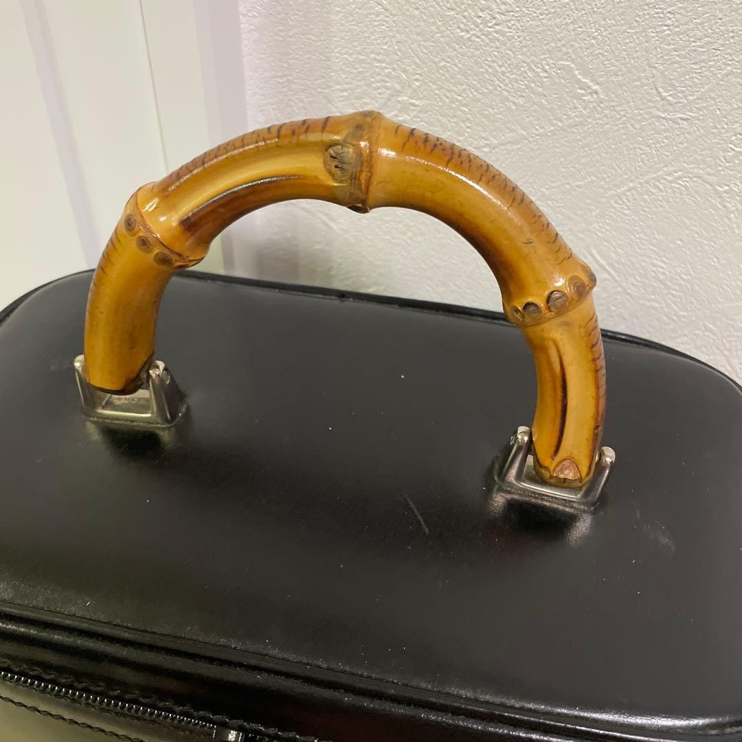 グッチ　バニティ黒レザー バンブーハンドル バッグ