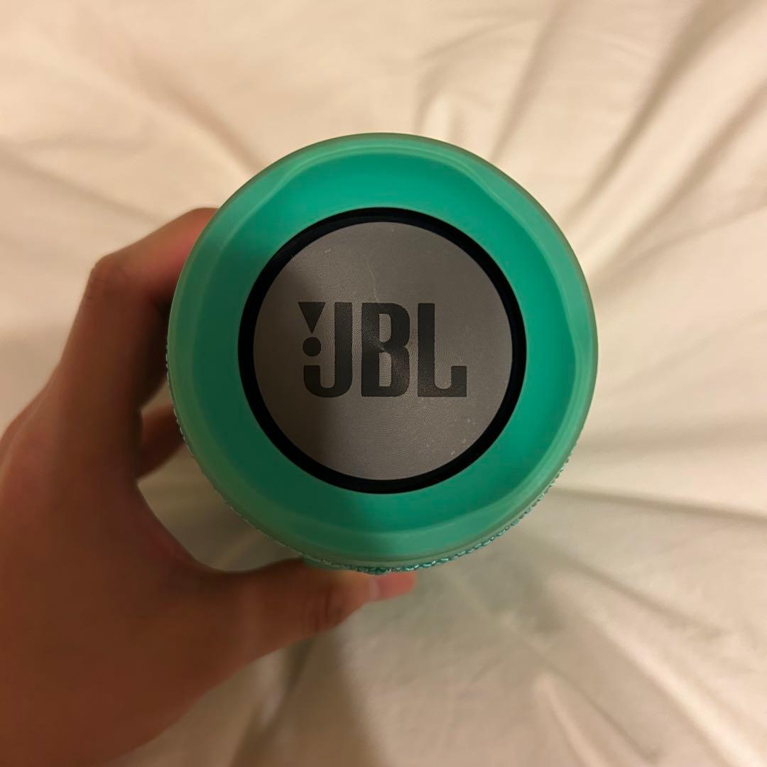 【美品】JBL charge3 Bluetooth スピーカー 即決可能
