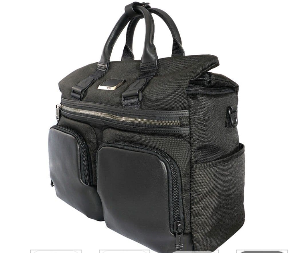 未使用タグ付き！★TUMI★ビジネスバッグ★黒★大容量★ショルダー付き★ブラック