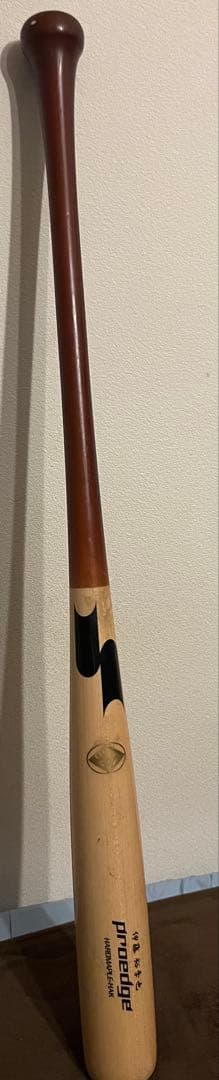 npbバット 伊藤裕季也