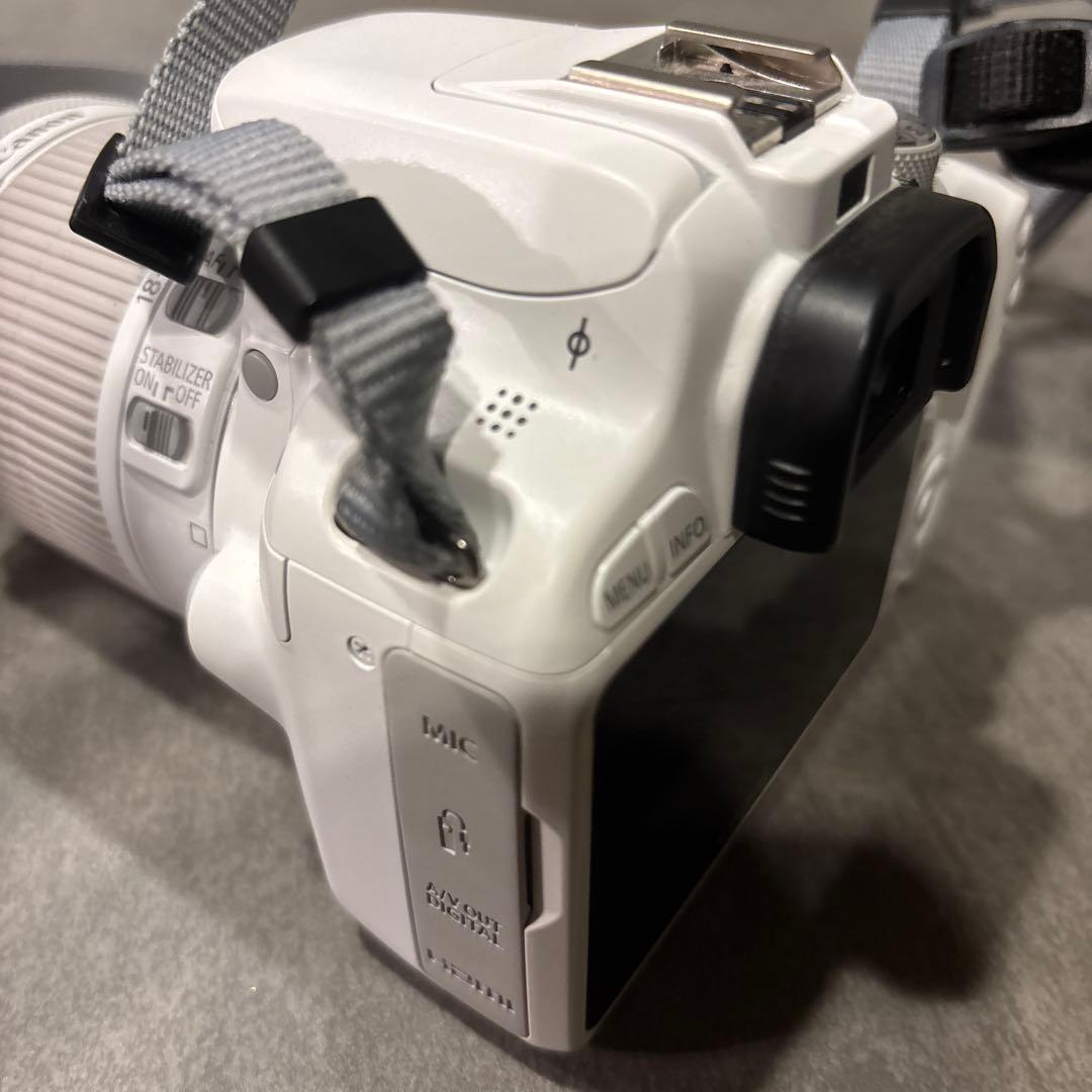 Canon EOS Kiss X7 デジタル一眼レフ