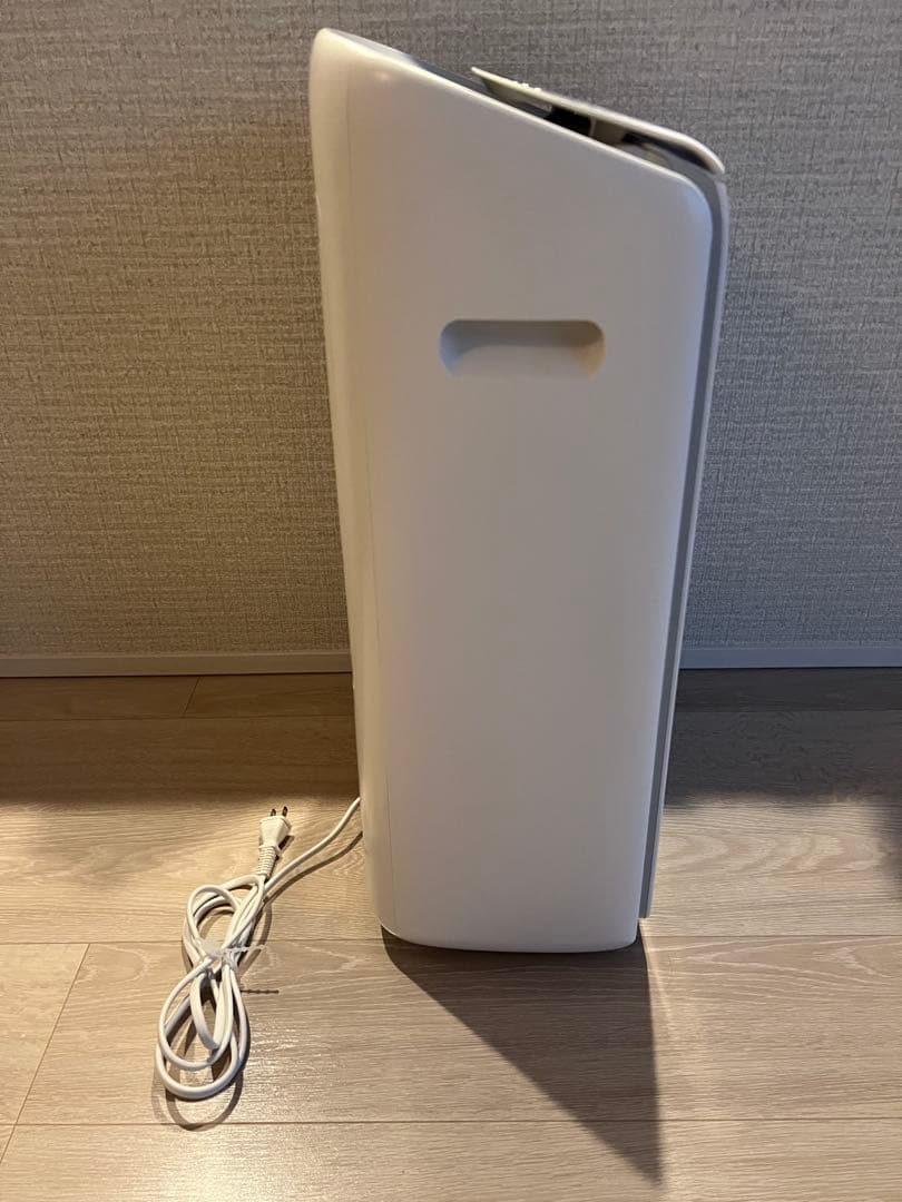 シャープ　衣類乾燥除湿機　ハイブリッド式　2024年製