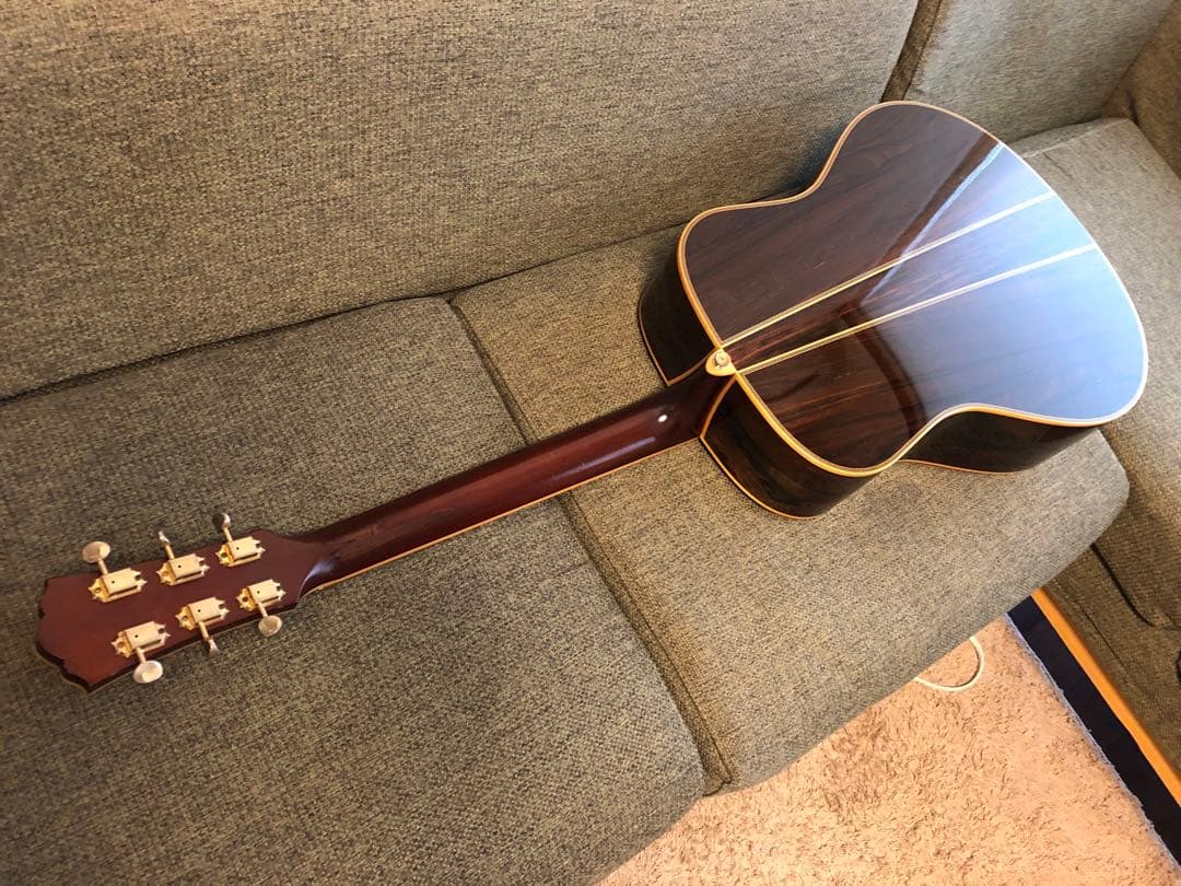 ひ*ん様 YAMAHA ヤマハ　アコースティックギター　LA57 専用ケース付き