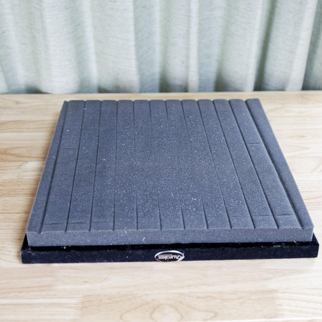 JBL LSR310S サブウーファー + アイソレーション・パッド