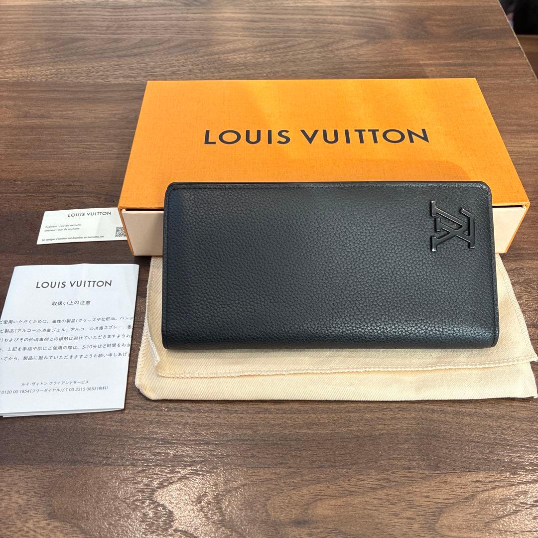 ルイ・ヴィトン （Louis Vuitton）のブラザ・ウォレット（長財布）
