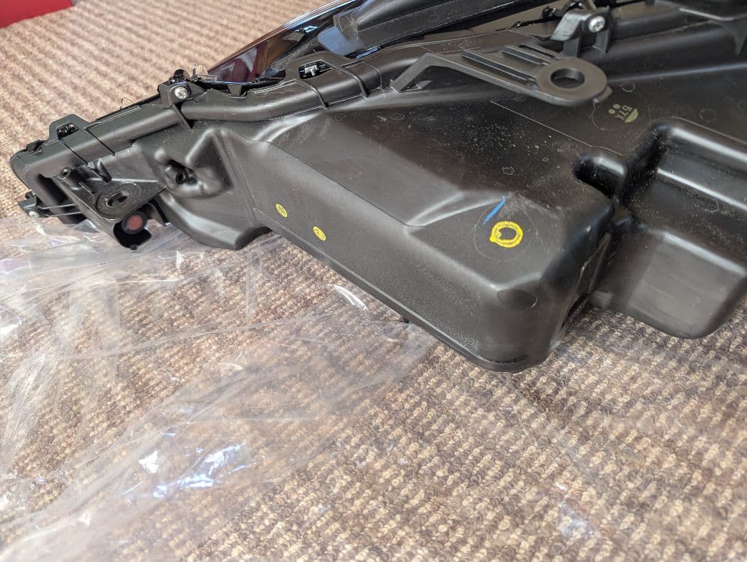 最終値下げ価格　レクサス　LEXUS　ES300h　右ヘッドライト