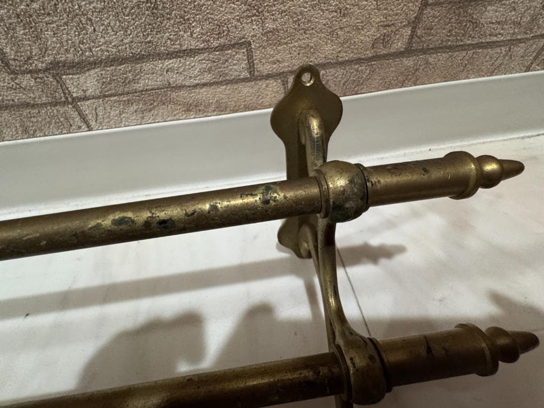 アンティークなタオルハンガー　バー3本