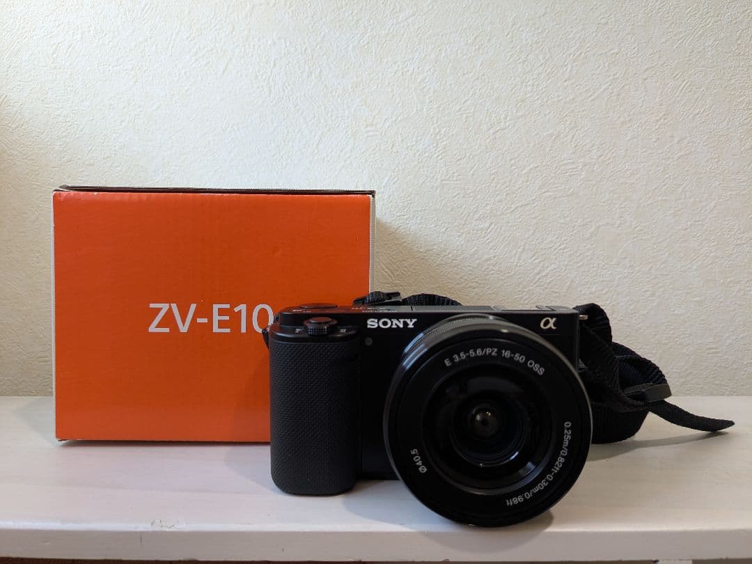 【美品】 VLOGCAM ZV-E10 パワーズームレンズキット ブラック