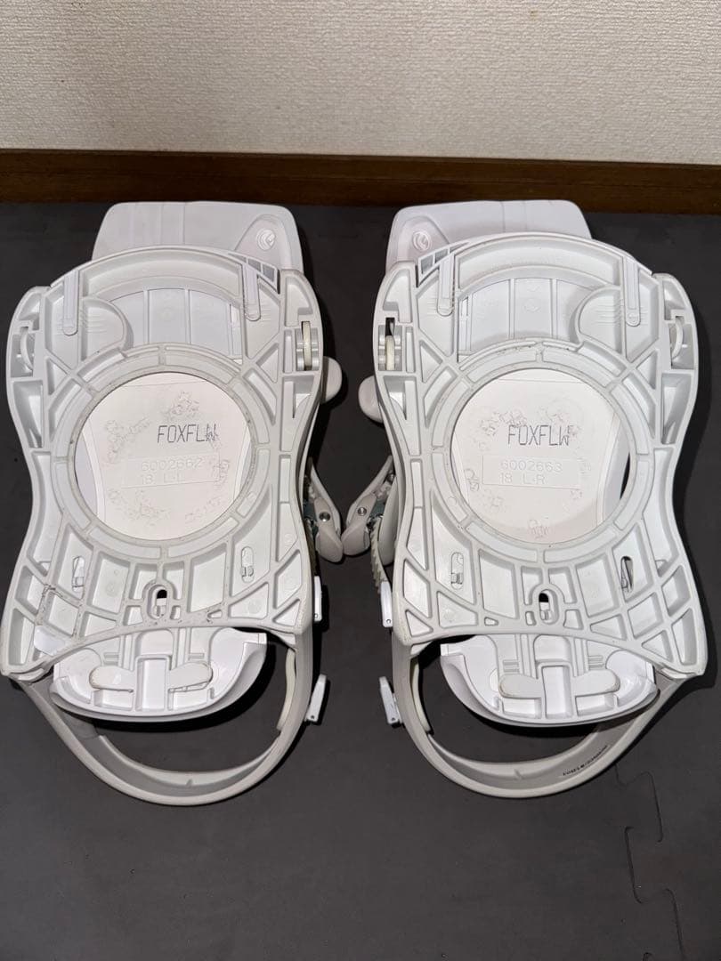 FLUX XF Lサイズ(27.0〜) ホワイト