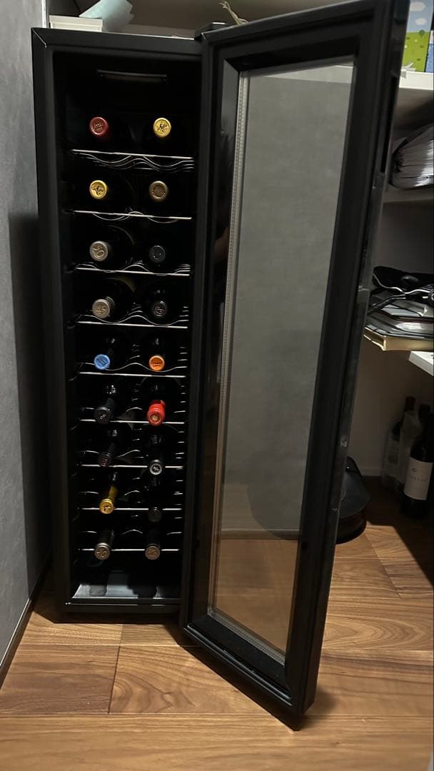 Summer Chan様指定 ルフィエール ワインセラーLW-D18ブラック