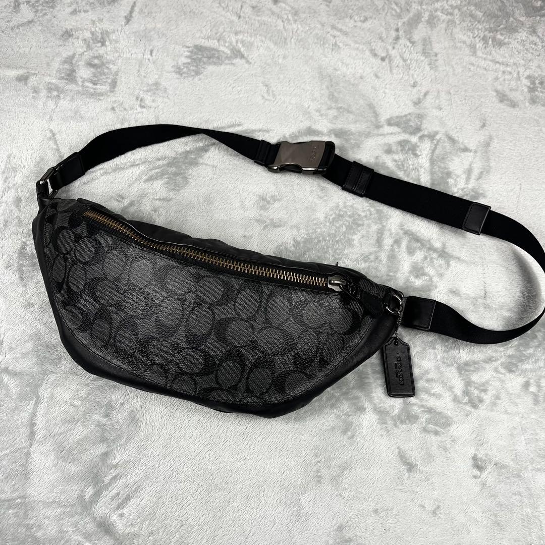Coach コーチ ボディバッグ シグネチャー ブラック 黒 斜め掛け◎