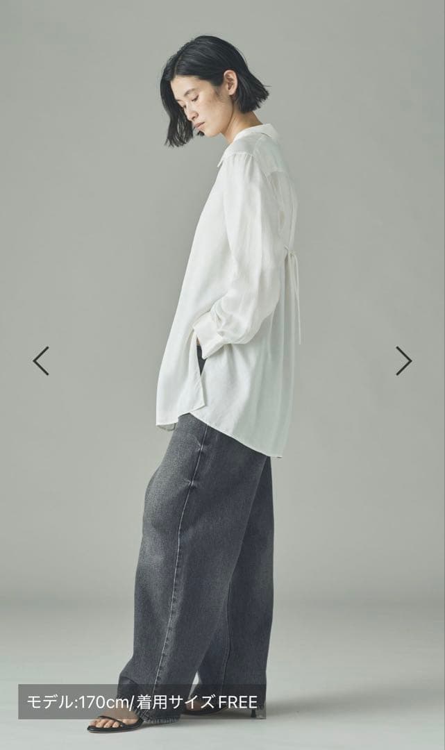 【新品未使用】カレンソロジー 今期 キュプラサテンシャツ ホワイト