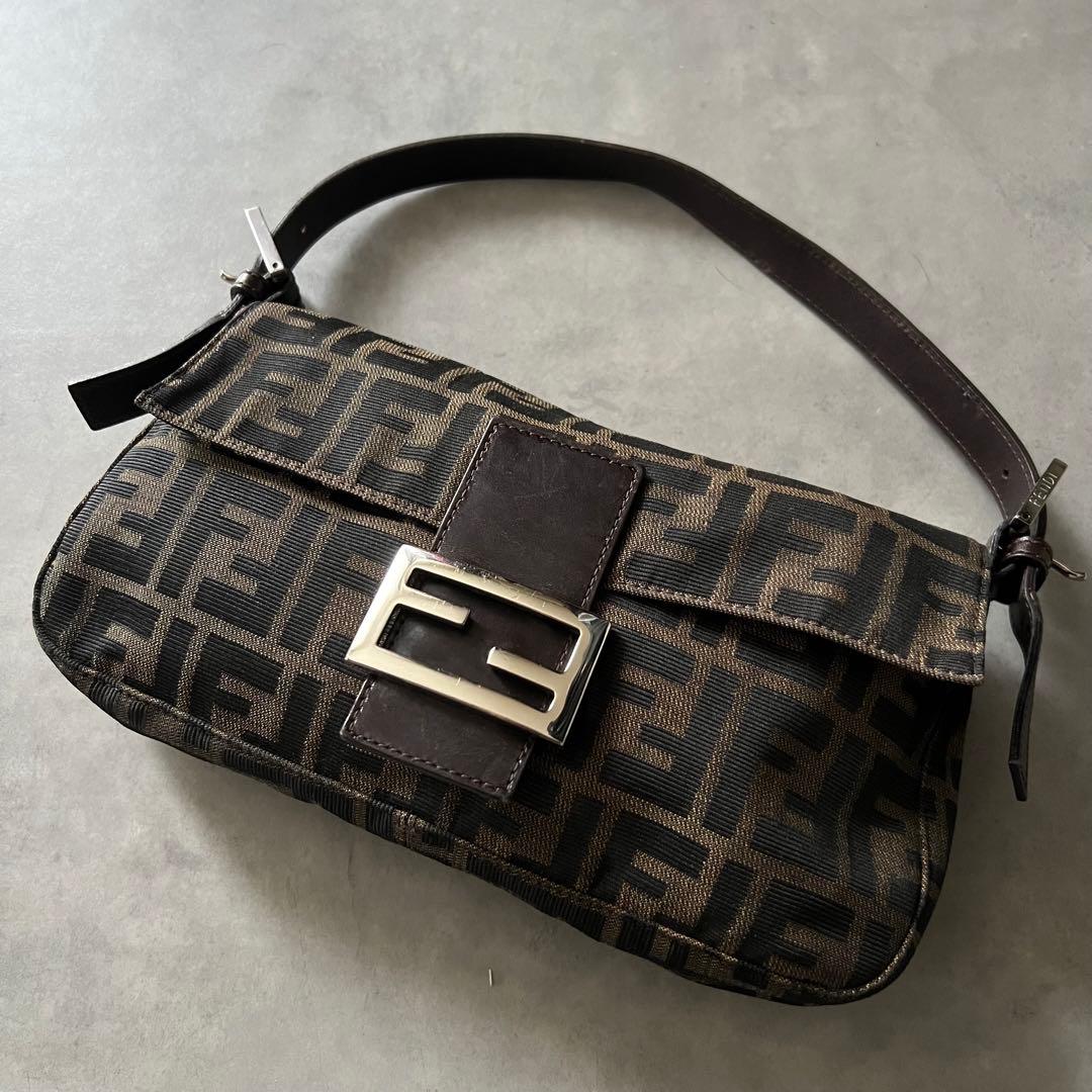 【美品】 フェンディ FENDI ズッカ マンマバケット バッグ ワンショルダー