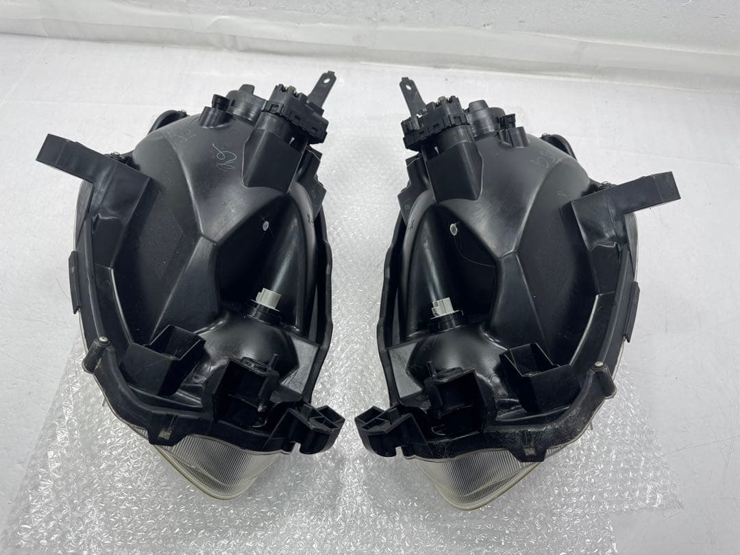 美品/破損無　マーチ　K13　後期型　ハロゲン　ヘッドライト　左右