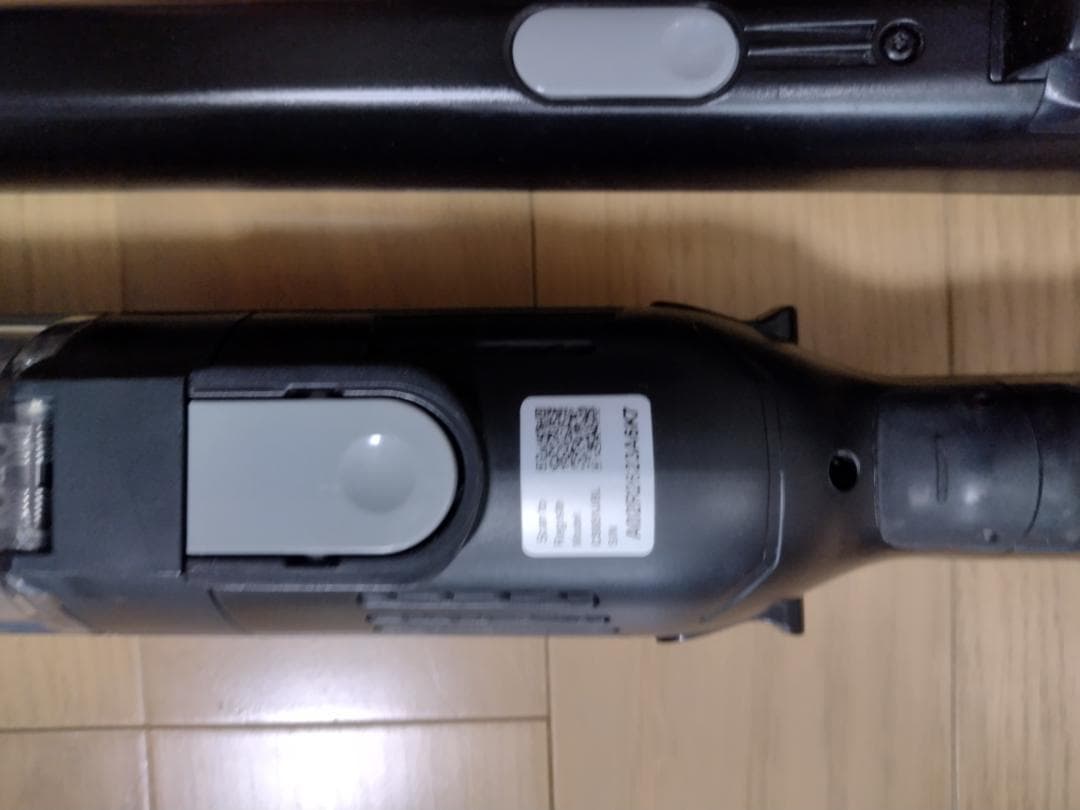 シャーク★コードレスクリーナー★CS651JBL★バッテリー新品と同等