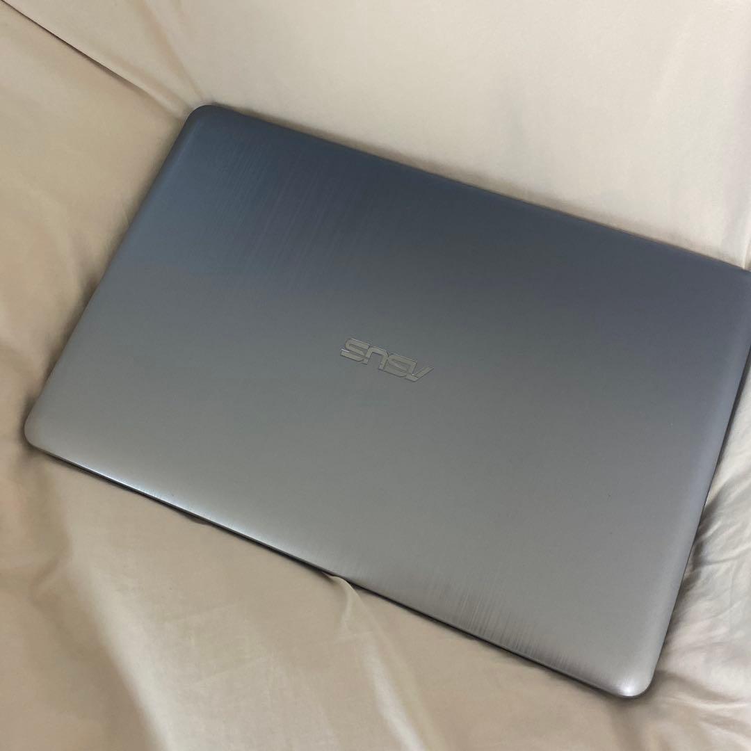 ノートパソコン ASUS D541N