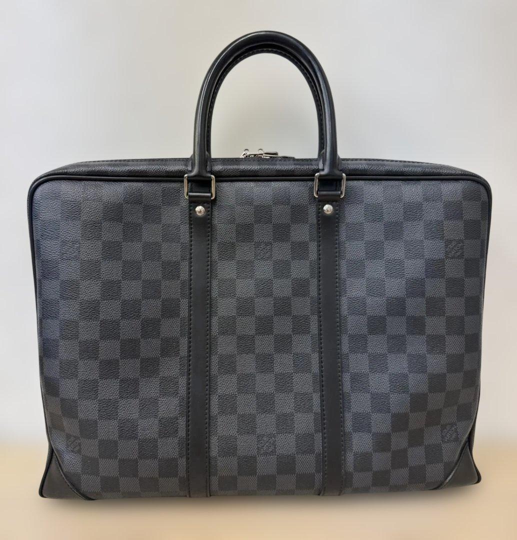 【訳アリ】LV ポルト ドキュマン・ヴォワヤージュ ダミエグラフィット