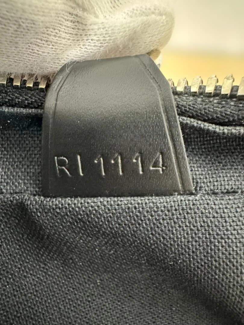 【訳アリ】LV ポルト ドキュマン・ヴォワヤージュ ダミエグラフィット