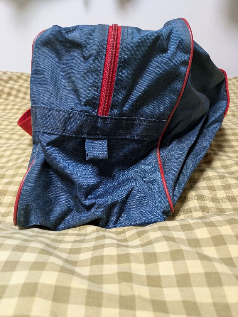 adidasのビンテージバッグ