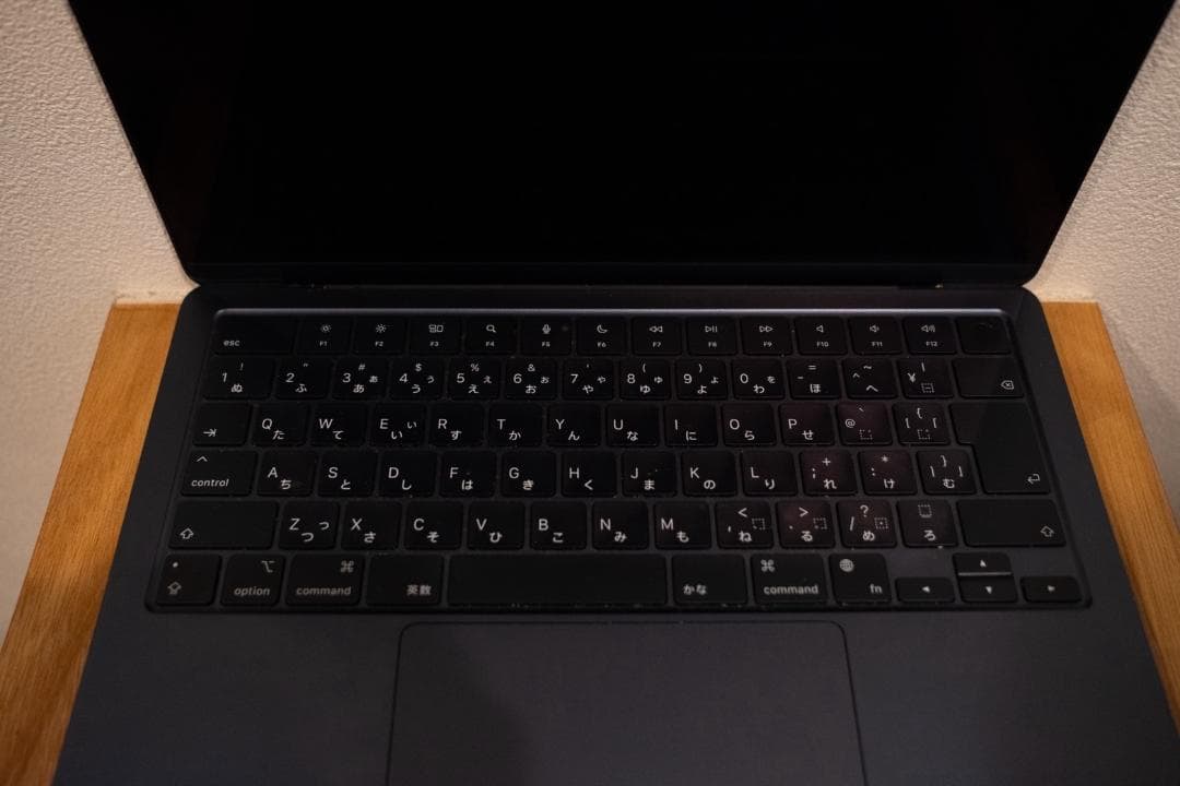 Apple M3搭載 MacBook Air ミッドナイト、8GBメモリ