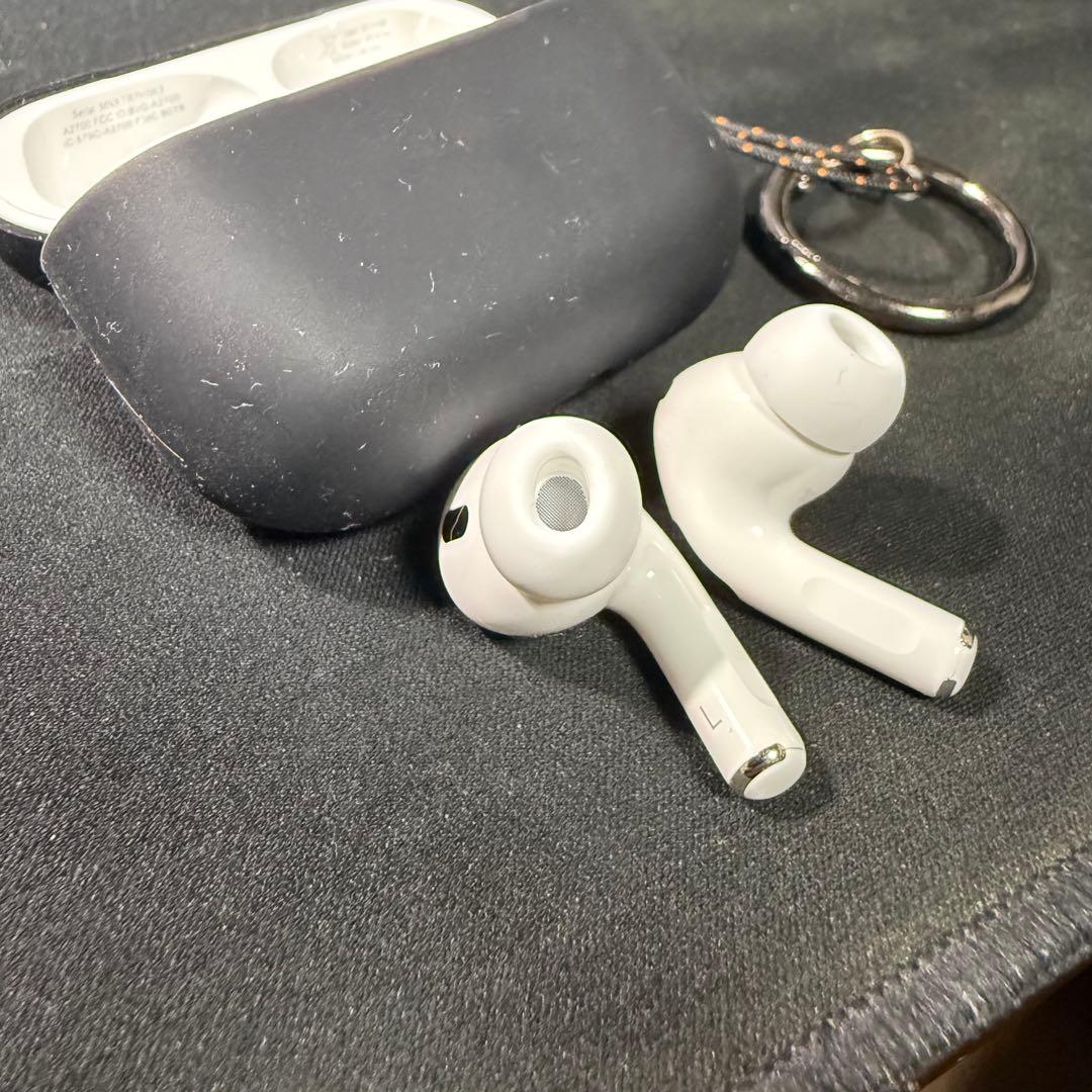 青*様 AirPods Pro 第2世代 Lightning+ ケース キーホル