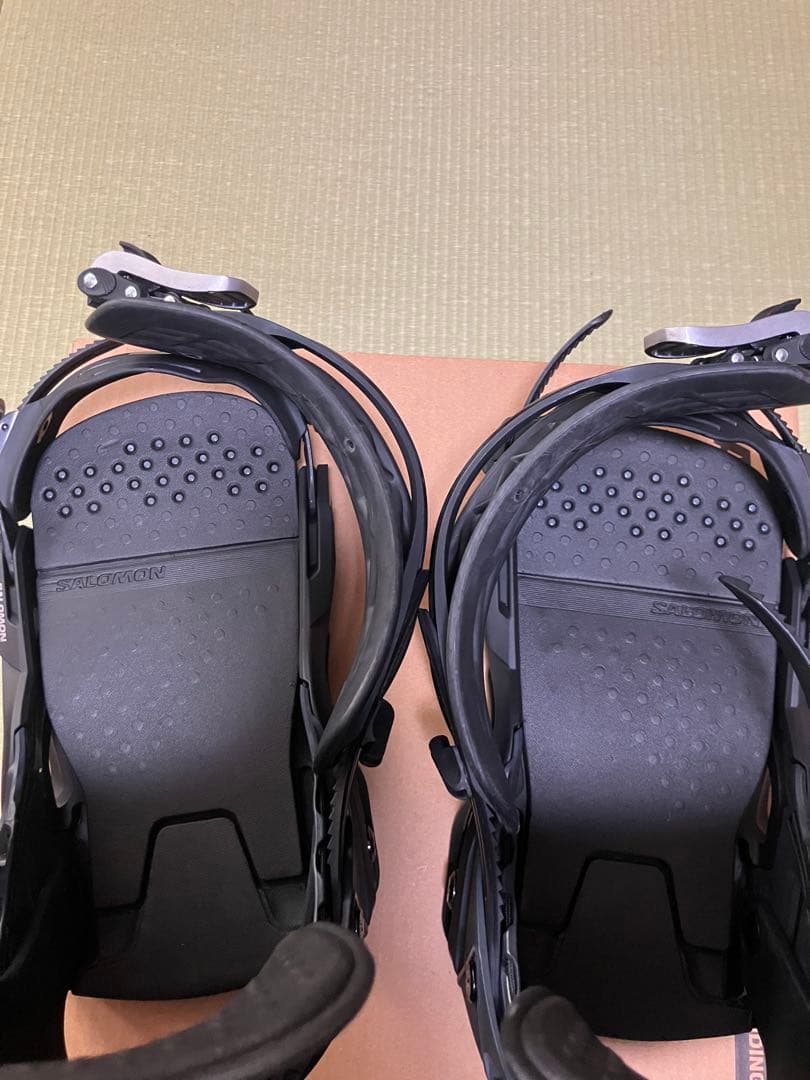 23-24SALOMON ホログラム　スノーボード ビンディング ブラック