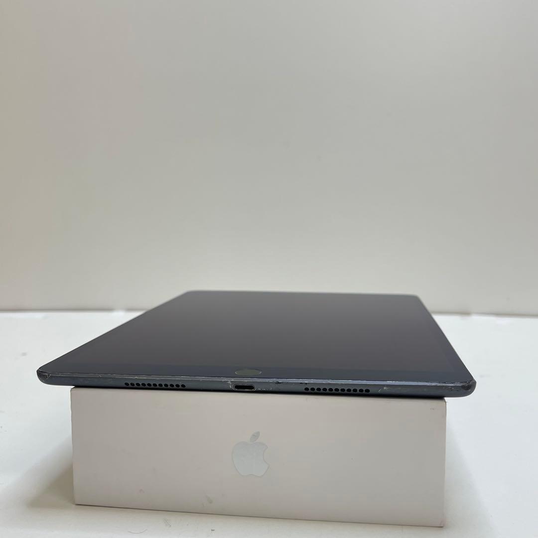 iPad Air 第3世代 64Gb Wi-fi + Cellular 95%