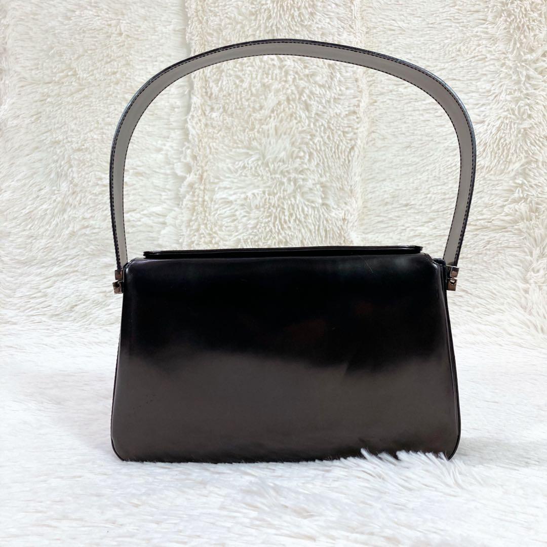 【美品】GIVENCHY ジバンシィ パテントレザー ハンドバッグ