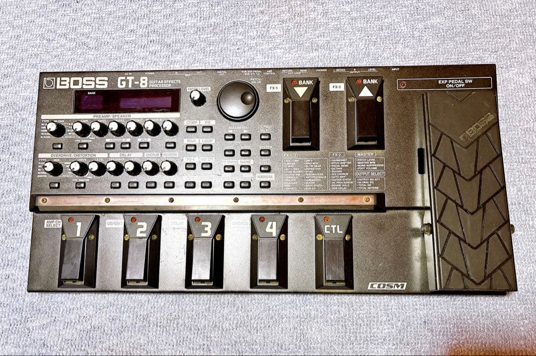 【最終値下げ！出品本日限り】BOSS GT-8 ギター マルチエフェクター
