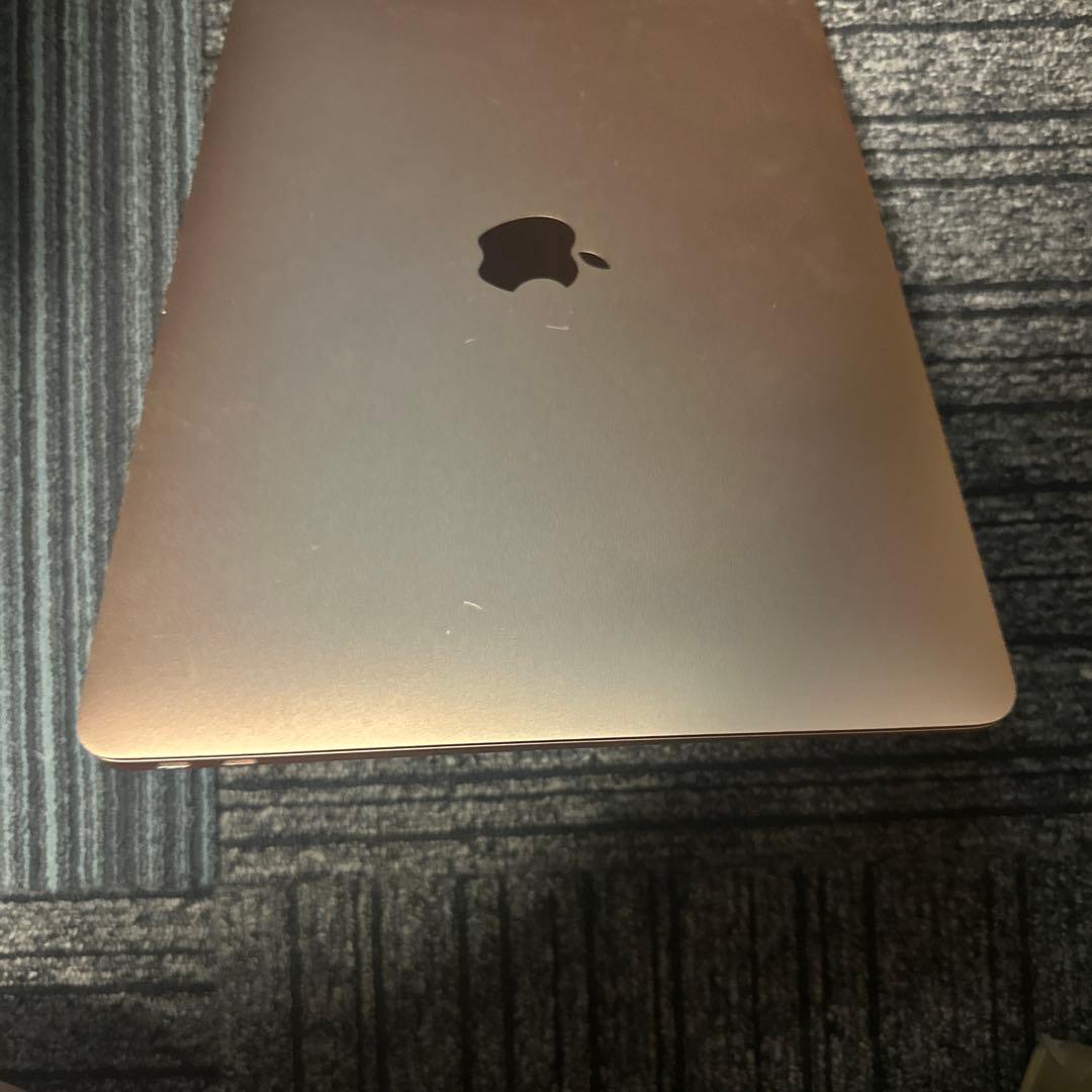 MacBook Air 2020 13インチ M1 8GB 256GB 10