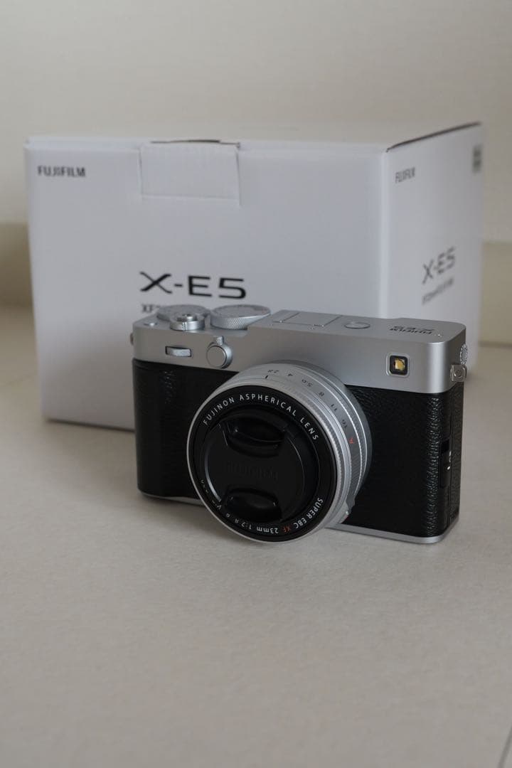 【ほぼ未使用】FUJIFILM X-E5 レンズキット　XF 23mm f2.8