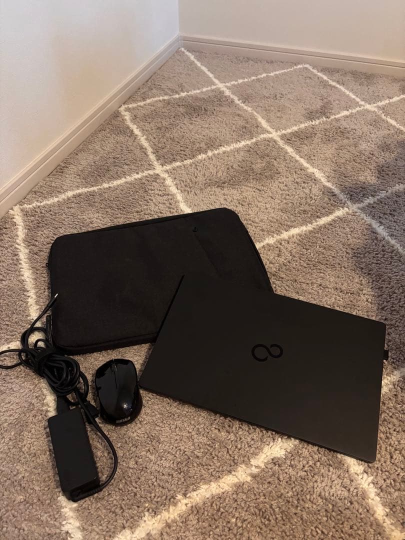 Windowsノート本体 Fujitsu LIFEBOOK FMVU335BY Windows 11