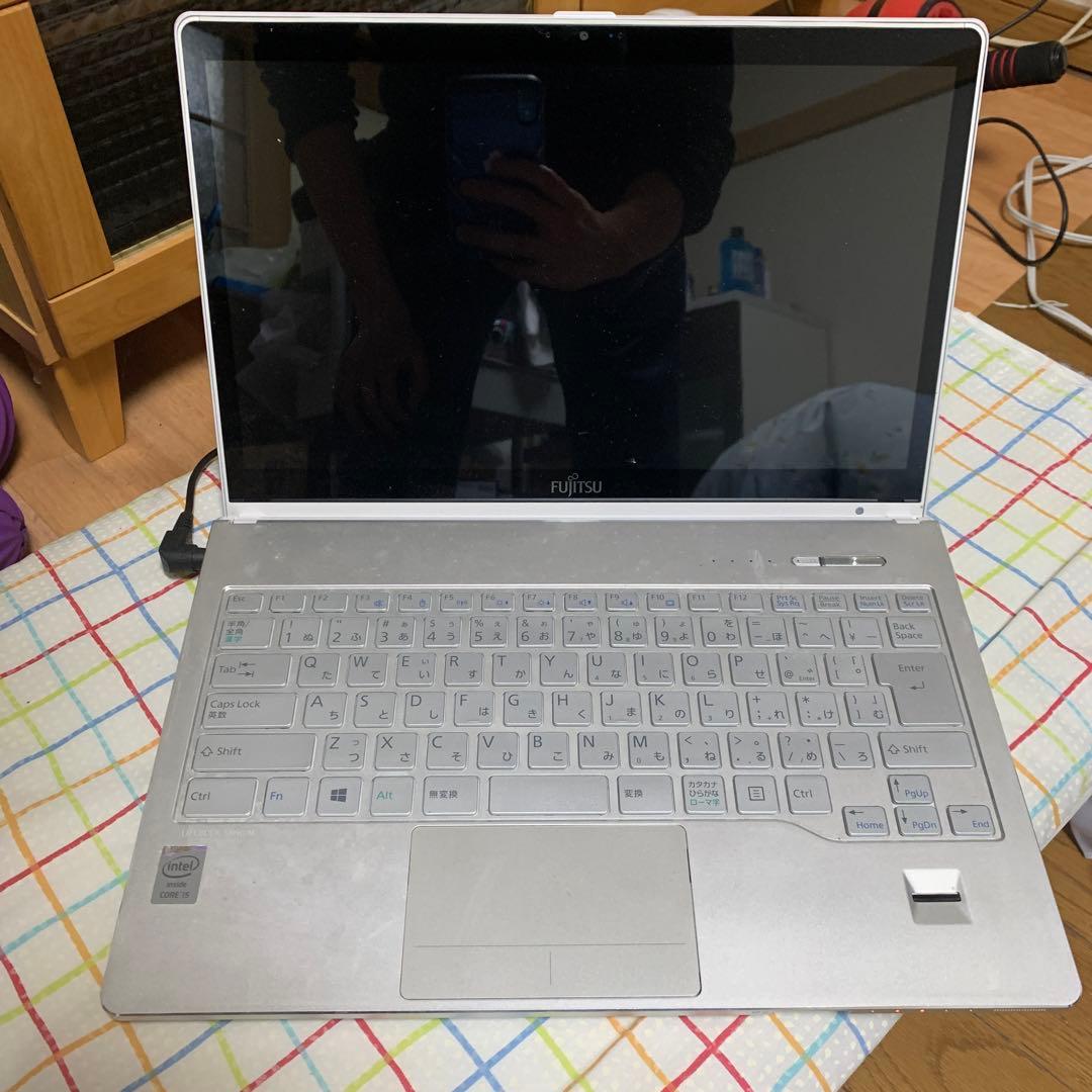 富士通Windows8充電器付属