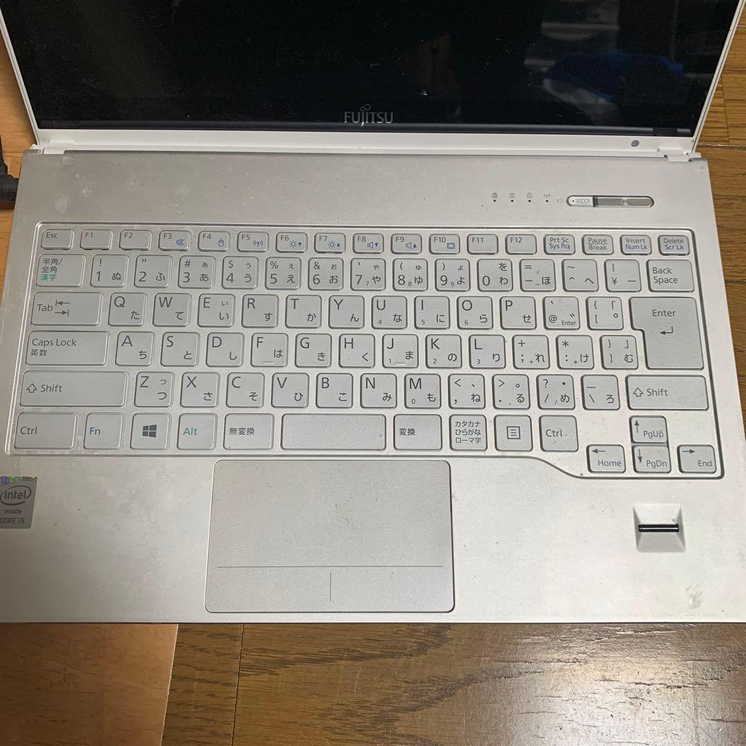 富士通Windows8充電器付属