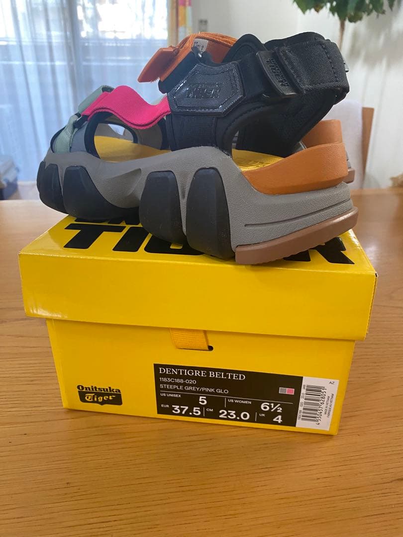 オニツカタイガーサンダルDENTIGRE BELTED