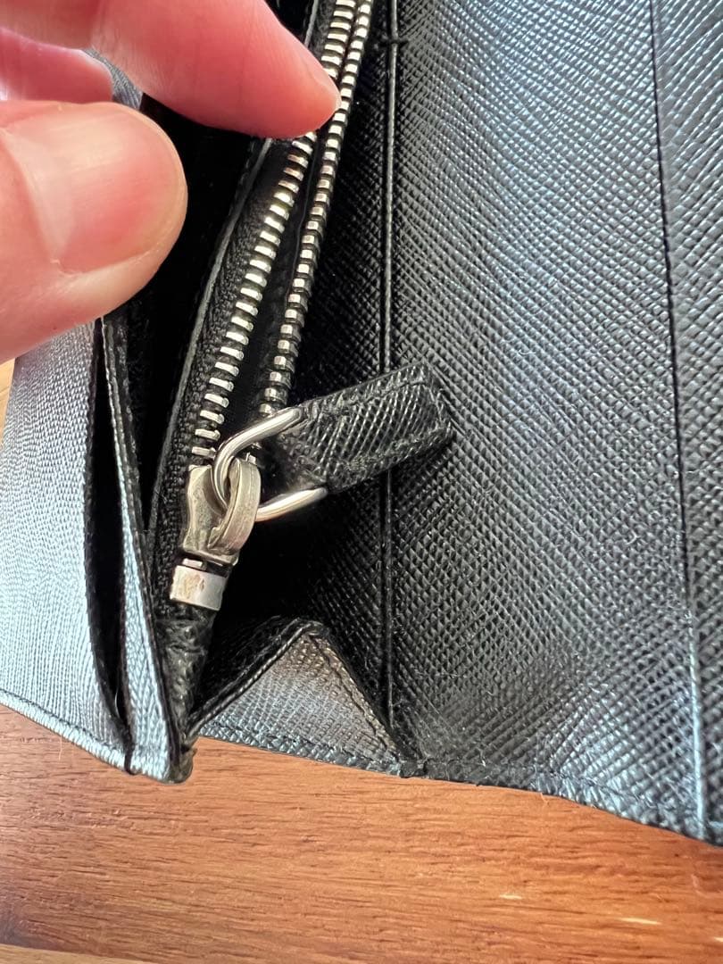 ク*ー様 PRADA ブラックレザー 長財布