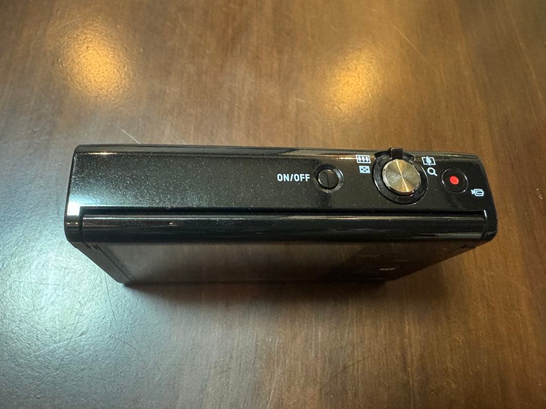 EXILIM石川遼プロのスイングムービー内蔵 ゴルファー向けハイスピードカメラ