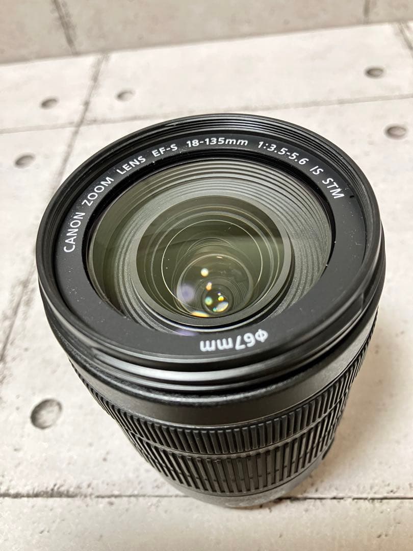 Canon EF-S 18-135mm 3.5-5.6 IS STM キヤノン